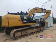 郑州市出售转让二手2642小时2017年卡特323D2L挖掘机