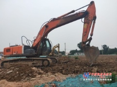 郑州市出售转让二手2013年日立ZX260LCH-3G挖掘机