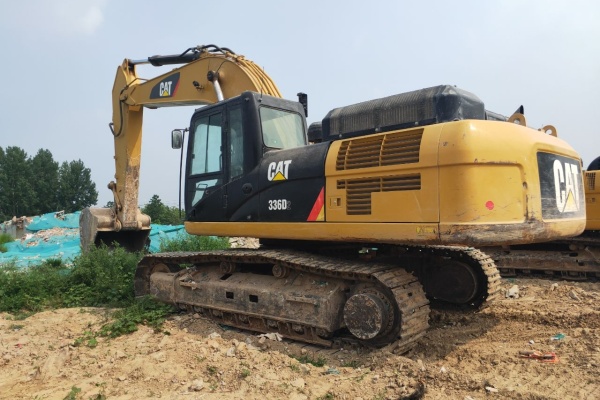郑州市出售转让二手2642小时2017年卡特336D2挖掘机