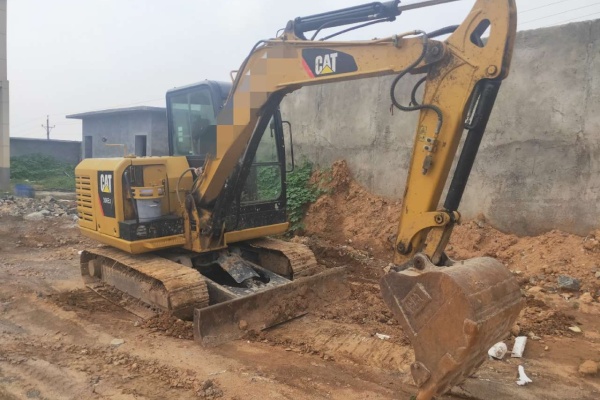 郑州市出售转让二手3832小时2016年卡特305.5E2挖掘机