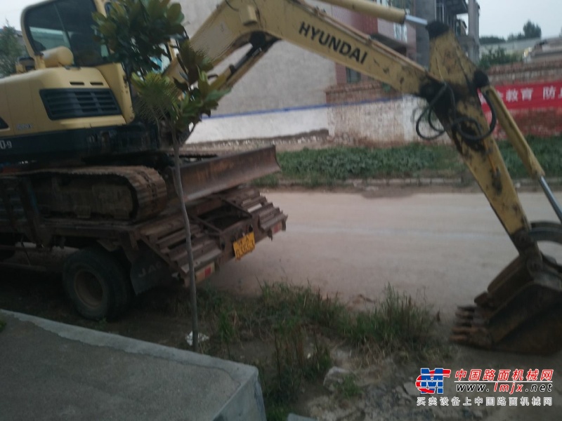 郑州市出售转让二手4234小时2013年现代R60-9挖掘机