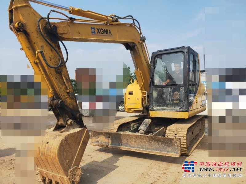 郑州市出售转让二手2014年厦工XG808挖掘机