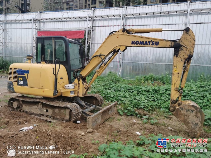 郑州市出售转让二手3902小时2017年小松PC56-7挖掘机