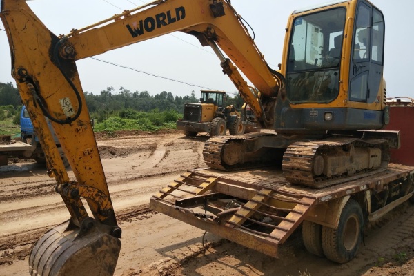 郑州市出售转让二手2016年沃得W260-7挖掘机