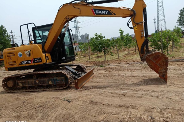 郑州市出售转让二手1685小时2019年三一SY75C挖掘机
