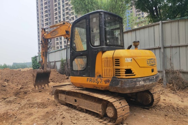 郑州市出售转让二手2014年雷沃FR65-7挖掘机
