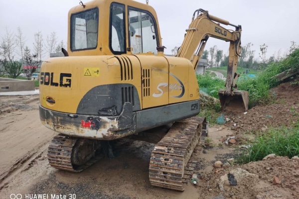 郑州市出售转让二手5243小时2012年临工LG665挖掘机