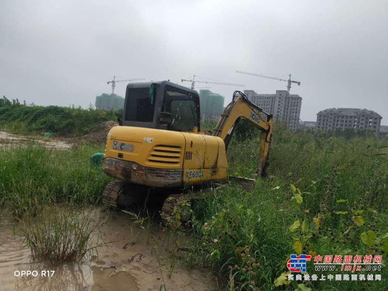 郑州市出售转让二手2011年徐工XE60CA挖掘机