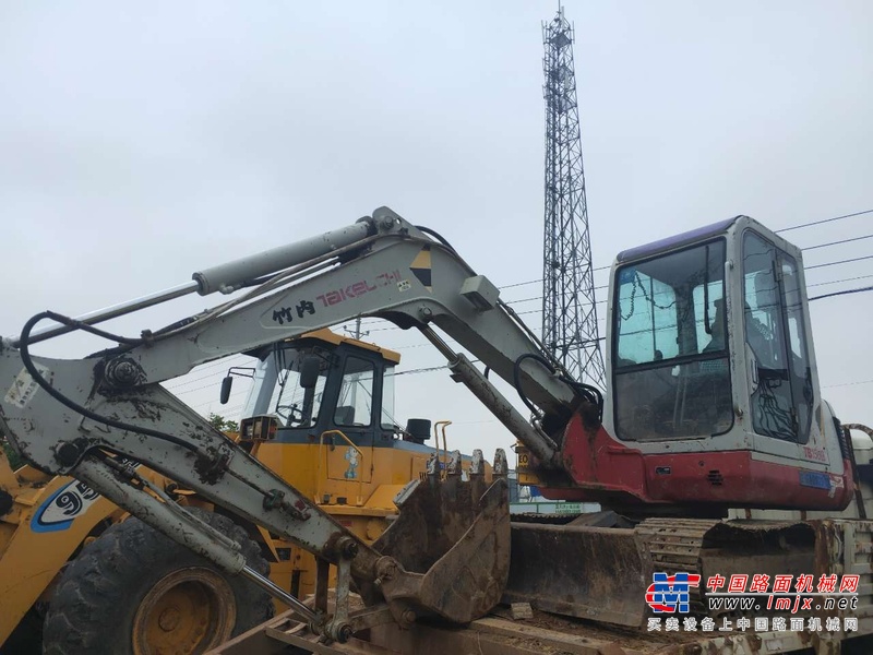 郑州市出售转让二手9932小时2011年竹内TB150C挖掘机