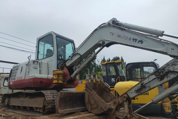 郑州市出售转让二手9932小时2011年竹内TB150C挖掘机