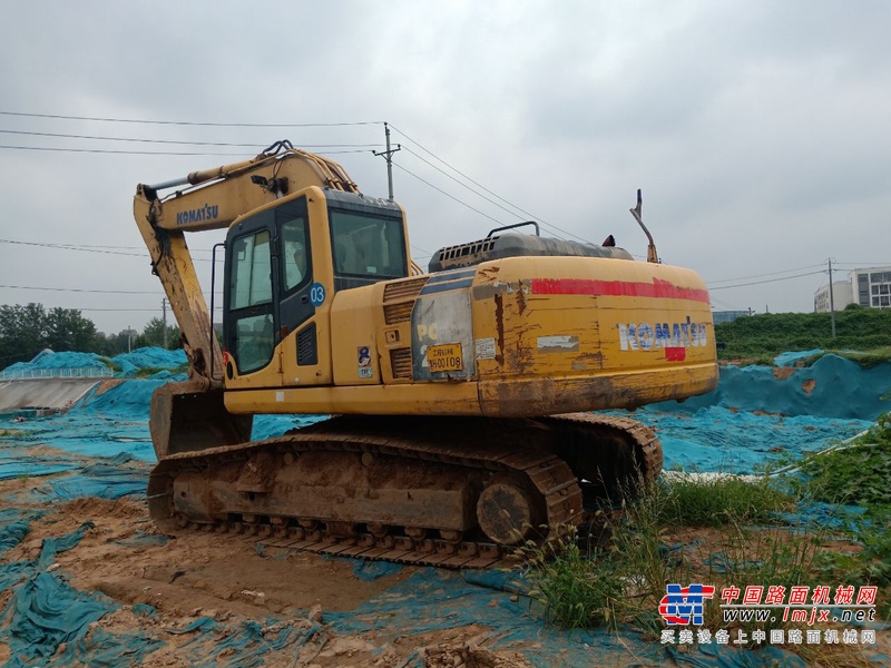 郑州市出售转让二手9203小时2011年小松PC220-8挖掘机