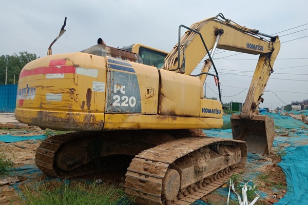 郑州市出售转让二手9203小时2011年小松PC220-8挖掘机