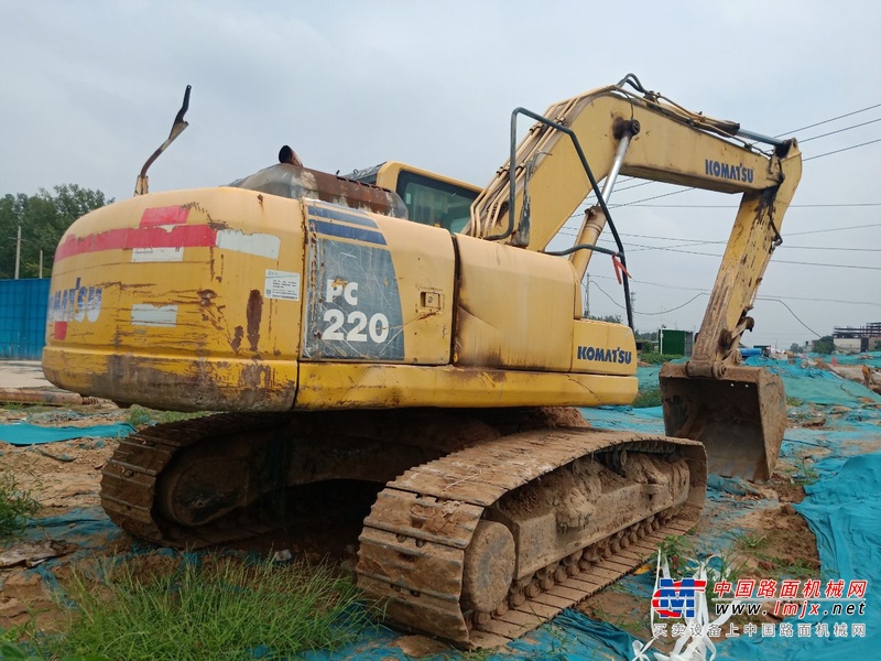 郑州市出售转让二手9203小时2011年小松PC220-8挖掘机