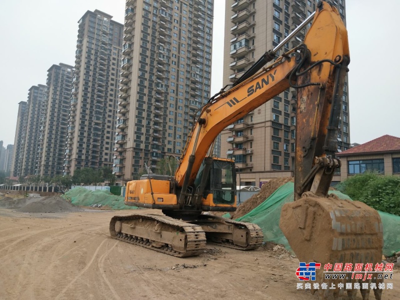 郑州市出售转让二手2011年三一SY235C-8S挖掘机