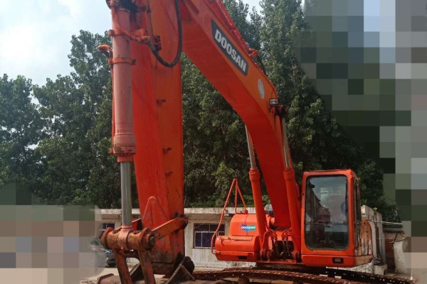 郑州市出售转让二手2009年斗山DH300LC-7挖掘机