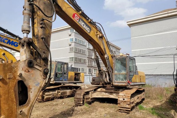 潍坊市出售转让二手不详小时2019年徐工XE470D挖掘机