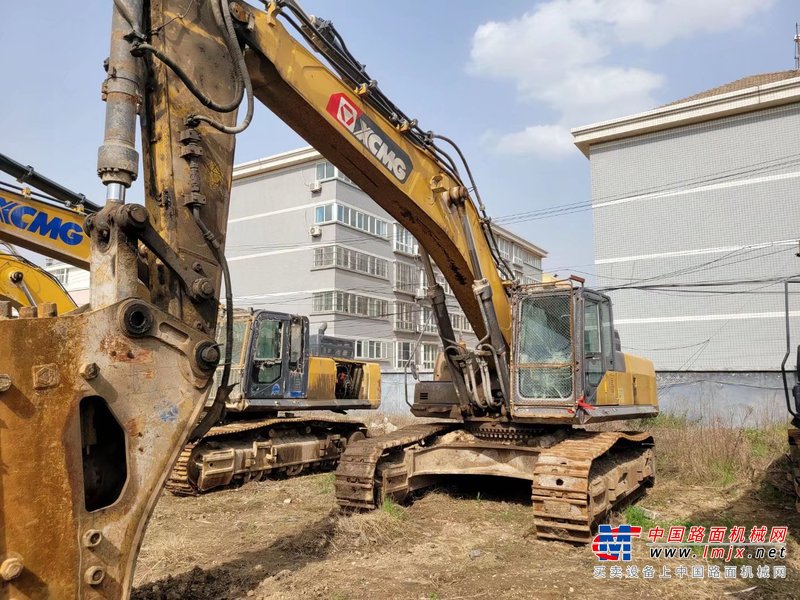 潍坊市出售转让二手不详小时2019年徐工XE470D挖掘机