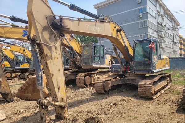 济南市出售转让二手不详小时2020年徐工XE270DK挖掘机