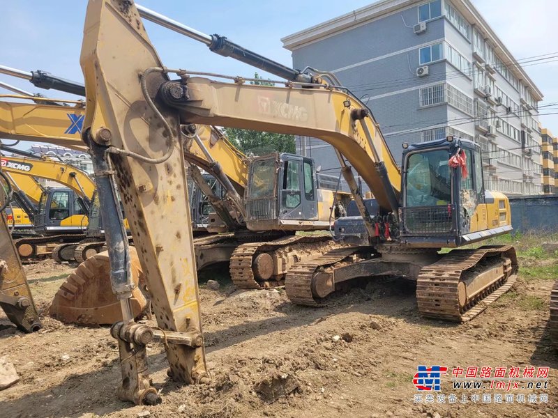 济南市出售转让二手不详小时2020年徐工XE270DK挖掘机