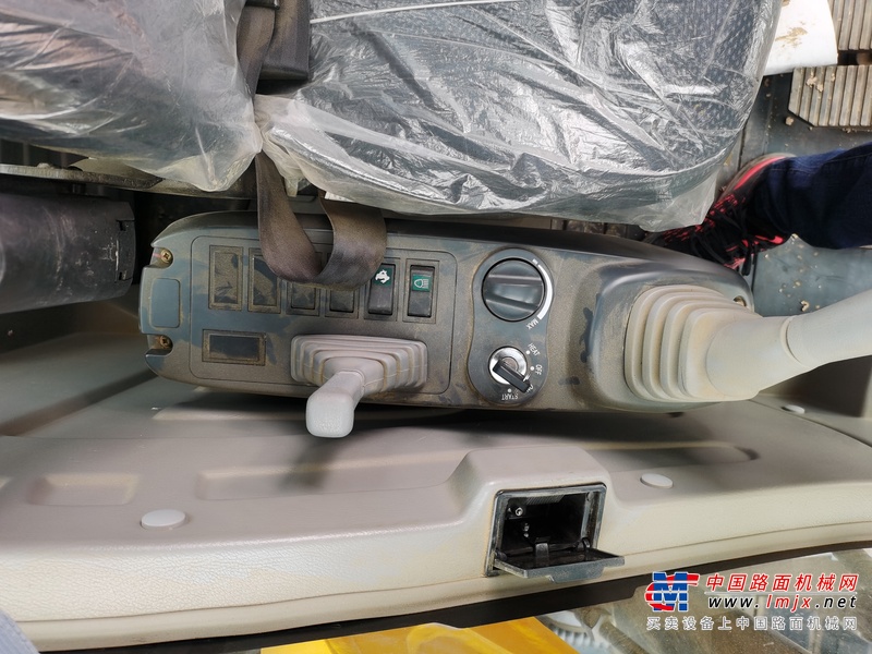 徐州市出售转让二手不详小时2019年徐工XE80D挖掘机
