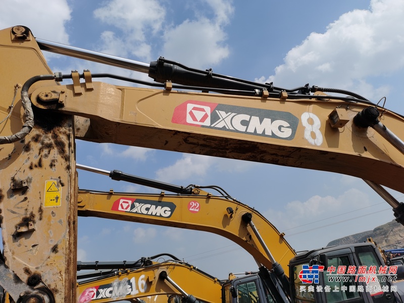 榆林市出售转让二手不详小时2019年徐工XE490DK挖掘机