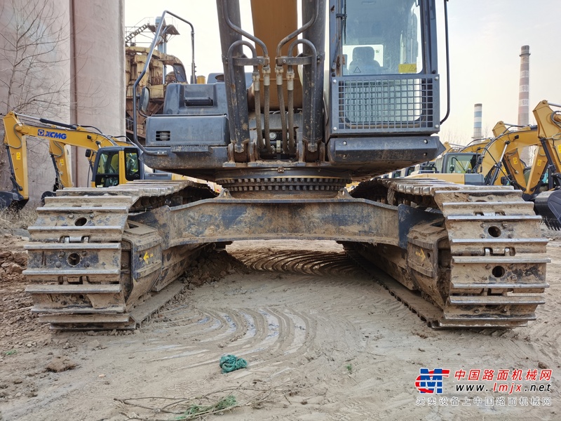 徐州市出售转让二手不详小时2019年徐工XE470D挖掘机