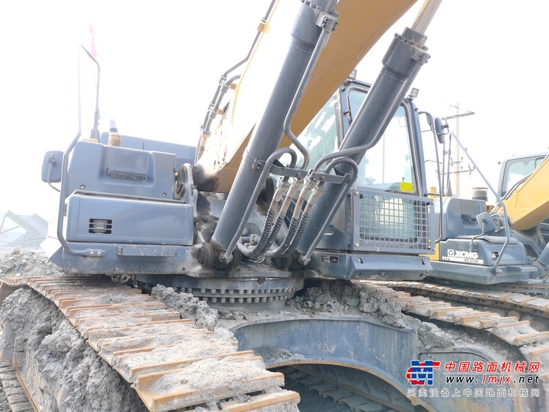 榆林市出售转让二手不详小时2019年徐工XE490DK挖掘机