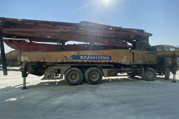 福州市出售转让二手不详小时2012年徐工HB52A-I泵车