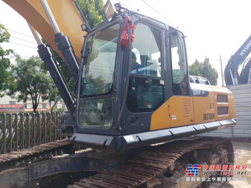 济南市出售转让二手不详小时2020年徐工XE270DK挖掘机
