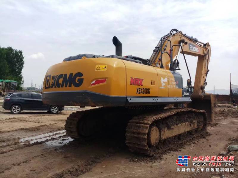 济南市出售转让二手不详小时2021年徐工XE380DK挖掘机