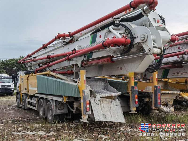 徐州市出售转让二手不详小时2021年徐工HB62K泵车