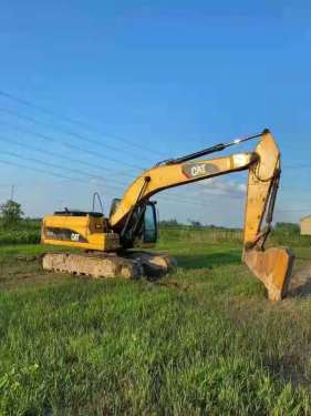 徐州市出售转让二手不详小时2009年卡特彼勒323C挖掘机