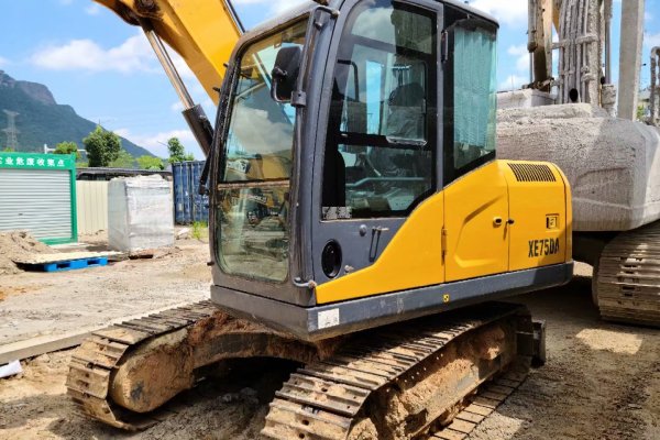 福州市出售转让二手不详小时2020年长葛安隆重工ZL-10A挖掘机