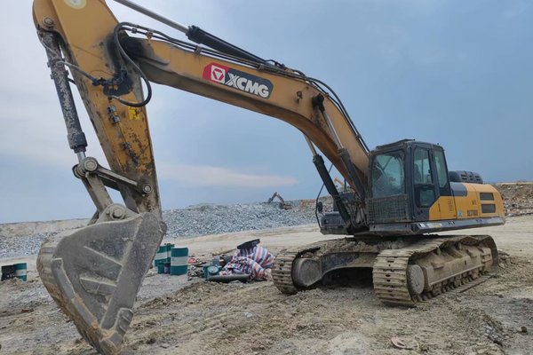 宁德市出售转让二手不详小时2019年岛宇机械ZL18X-1抓草挖掘机