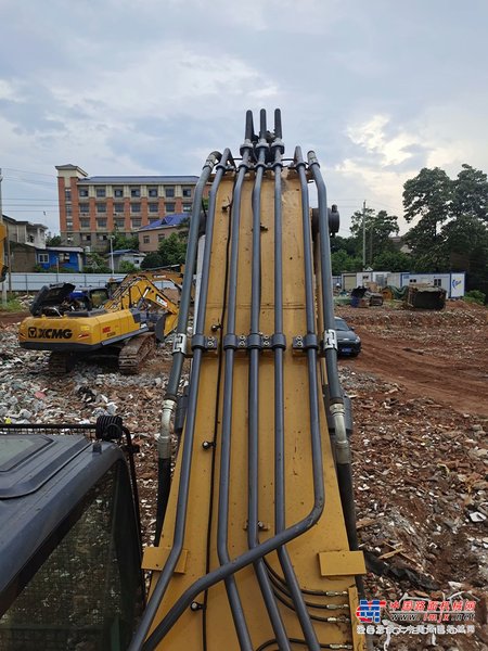 长沙市出售转让二手不详小时2020年岛宇机械ZL18X-1抓草挖掘机
