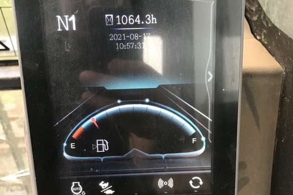 成都市出售转让二手不详小时2018年徐工XE490D挖掘机