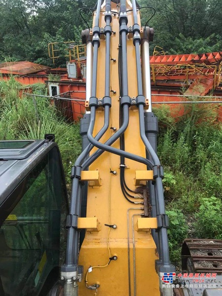 成都市出售转让二手不详小时2018年徐工XE490D挖掘机