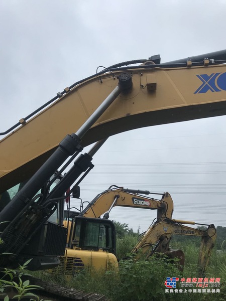 成都市出售转让二手不详小时2018年徐工XE490D挖掘机