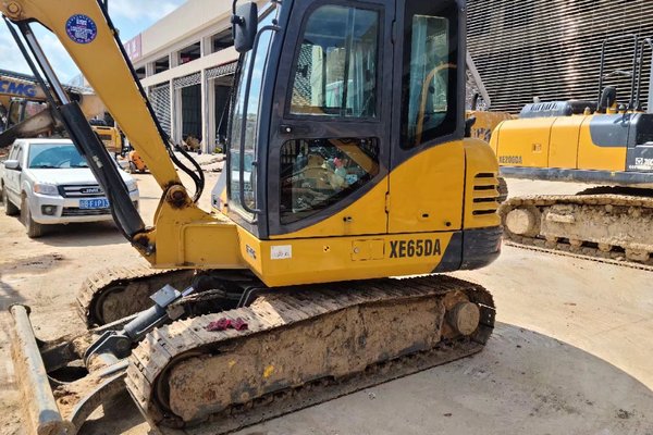 福州市出售转让二手不详小时2020年徐工XE65DA挖掘机
