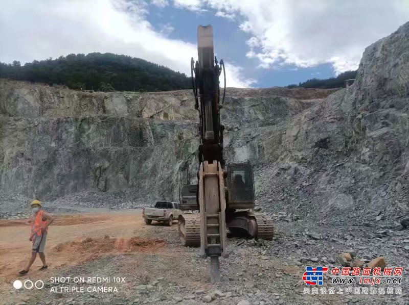 福州市出售转让二手不详小时2020年徐工XE370D挖掘机