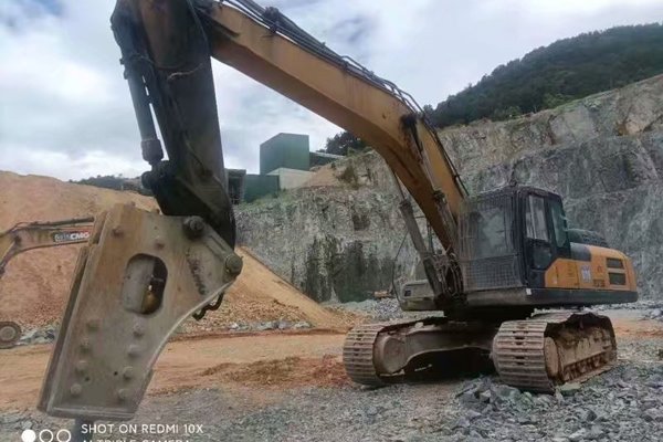 福州市出售转让二手不详小时2020年徐工XE370D挖掘机