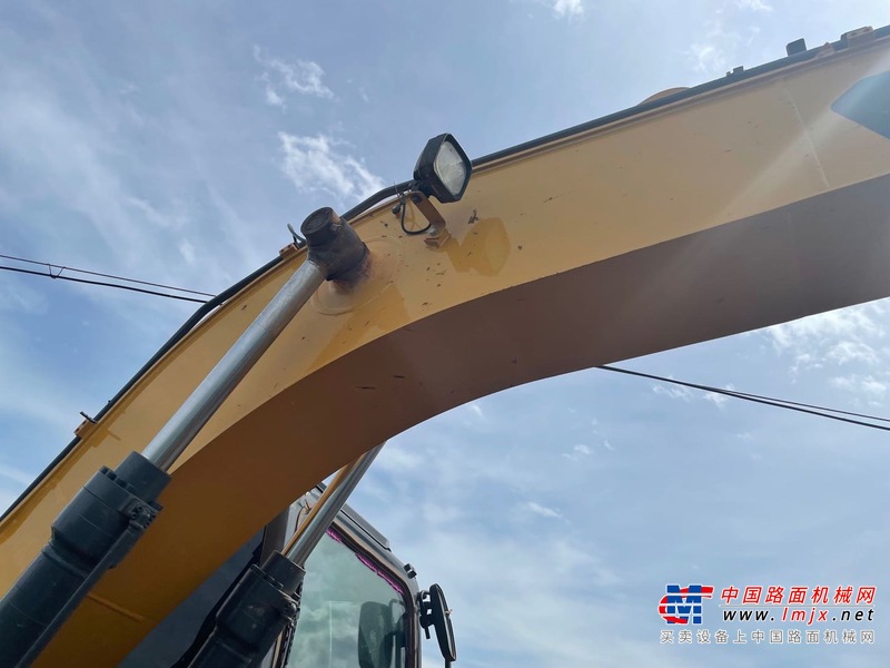 大理出售转让二手不详小时2019年徐工XE135D挖掘机