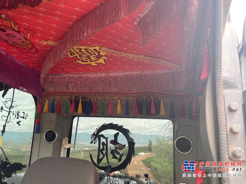大理出售转让二手不详小时2019年徐工XE135D挖掘机