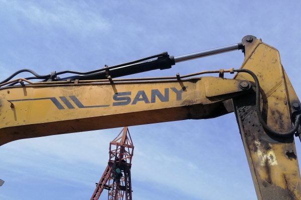 连云港市出售转让二手不详小时2012年三一重工SY215C挖掘机