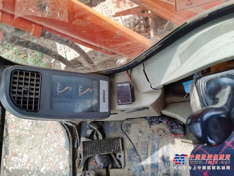 武汉市出售转让二手不详小时2014年斗山DX80挖掘机