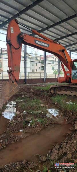 鹰潭市出售转让二手不详小时2014年斗山DX215-9C挖掘机
