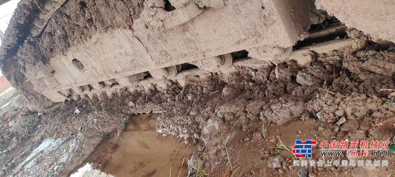 鹰潭市出售转让二手不详小时2014年斗山DX215-9C挖掘机