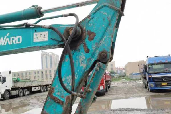合肥市出售转让二手不详小时2011年山河智能SWE60N9挖掘机