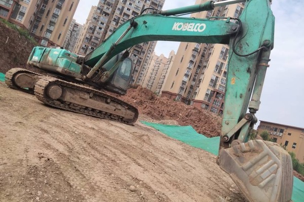 成都市出售转让二手不详小时2009年神钢SK350LC挖掘机