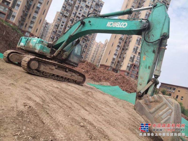 成都市出售转让二手不详小时2009年神钢SK350LC挖掘机